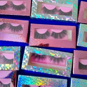 Pair  of Mink Eyelashes